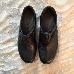 Clarks Women's Black Leather Slip-On Loafers